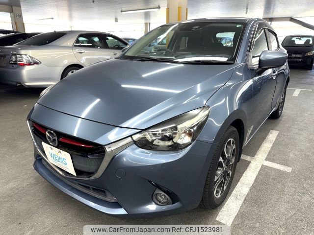 mazda demio 2016 CFJ1523981 image 1