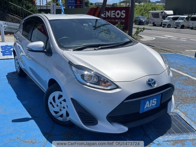 toyota aqua 2018 CFJ1473724 image 2