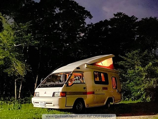 mitsubishi delica-truck 1999 CFJ1789941 image 1