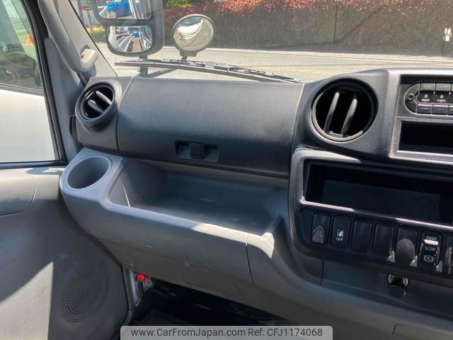 hino dutro 2019 GOO_NET_EXCHANGE_0801474A30250502W004 image 2