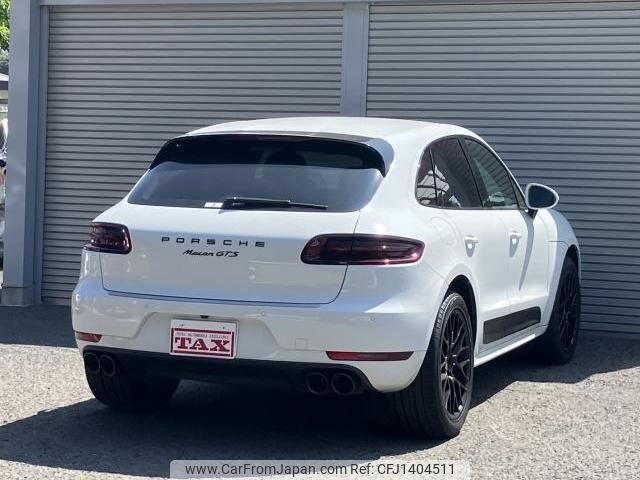 porsche macan 2017 quick_quick_ABA-J1H2_WP1ZZZ395ZJLB70472 image 2