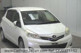 toyota vitz 2011 -TOYOTA--Vitz NSP130-2043969---TOYOTA--Vitz NSP130-2043969-