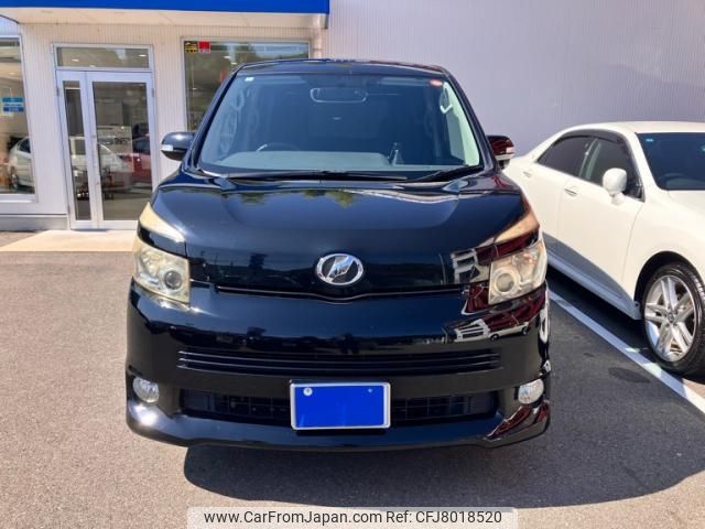 toyota voxy 2008 CFJ8018520 image 1