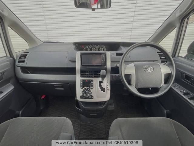 toyota voxy 2012 -TOYOTA--Voxy DBA-ZRR70G--ZRR70-0489700---TOYOTA--Voxy DBA-ZRR70G--ZRR70-0489700- image 2