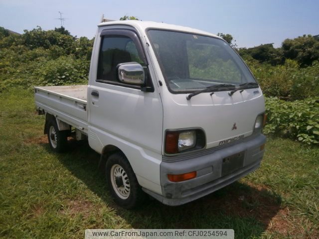 mitsubishi minicab-truck 1996 c131d459421a4532f8c33064cb02c863 image 1