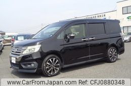 honda stepwagon-spada 2014 GOO_JP_700080015330250312004