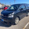 toyota voxy 2013 CFJ1822369 image 2