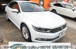 volkswagen passat 2015 -VOLKSWAGEN--VW Passat 3CCZE--FE518613---VOLKSWAGEN--VW Passat 3CCZE--FE518613-