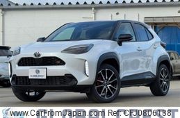 toyota yaris-cross 2025 CFJ0806138