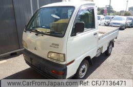 mitsubishi-minicab-truck-1998-2214-car_c00183e6-7c79-43ae-a204-947470694778