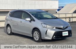 toyota prius-α 2017 CFJ1535344