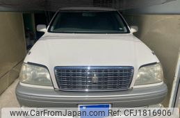 toyota crown 2000 CFJ1816906