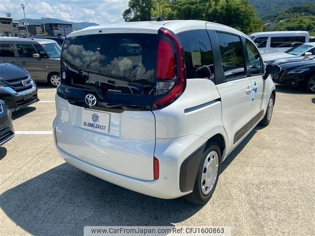 toyota sienta 2023 CFJ1600863 image 2