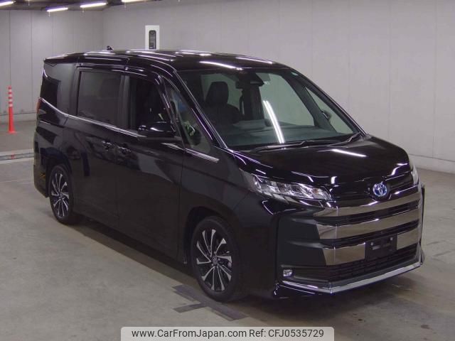 toyota noah 2022 quick_quick_6AA-ZWR90W_ZWR90-0011829 image 1