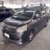 toyota noah 2010 AF-ZRR75-0071913 image 1