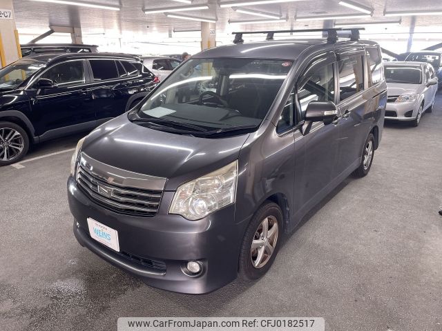 toyota noah 2010 AF-ZRR75-0071913 image 1