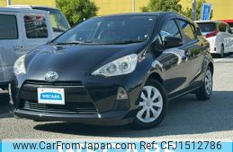 toyota aqua 2013 CFJ1512786
