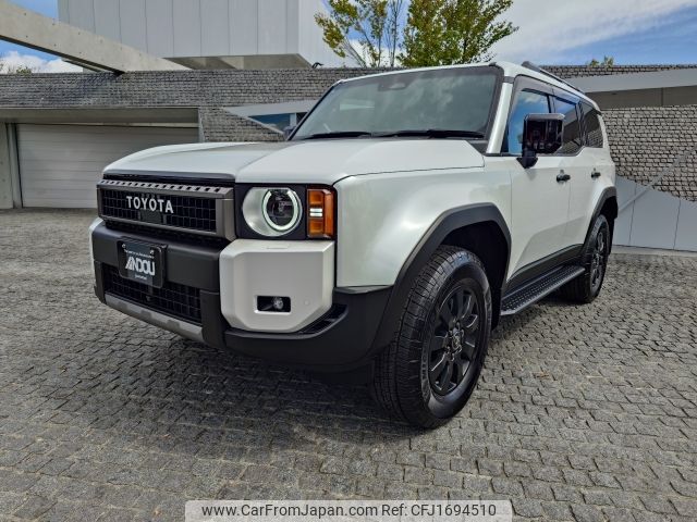 toyota land-cruiser-wagon 2024 CFJ1694510 image 1