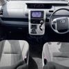 toyota noah 2013 CFJ1753975 image 2