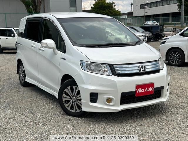 honda freed-spike-hybrid 2014 quick_quick_GP3_GP3-1124948 image 2