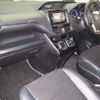 toyota noah 2017 -TOYOTA 【京都 302ﾐ5268】--Noah ZWR80W-0231582---TOYOTA 【京都 302ﾐ5268】--Noah ZWR80W-0231582- image 5
