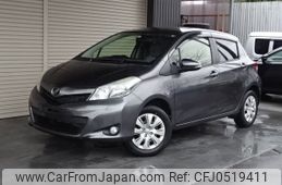 toyota vitz 2013 -TOYOTA--Vitz NSP135--2033598---TOYOTA--Vitz NSP135--2033598-