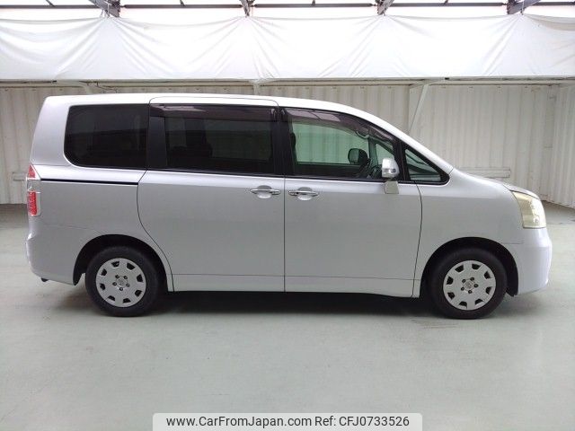 toyota noah 2010 ENHANCEAUTO_1_ea294444 image 2