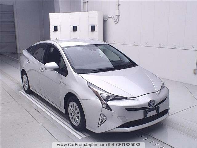 toyota prius 2017 CFJ1835083 image 1
