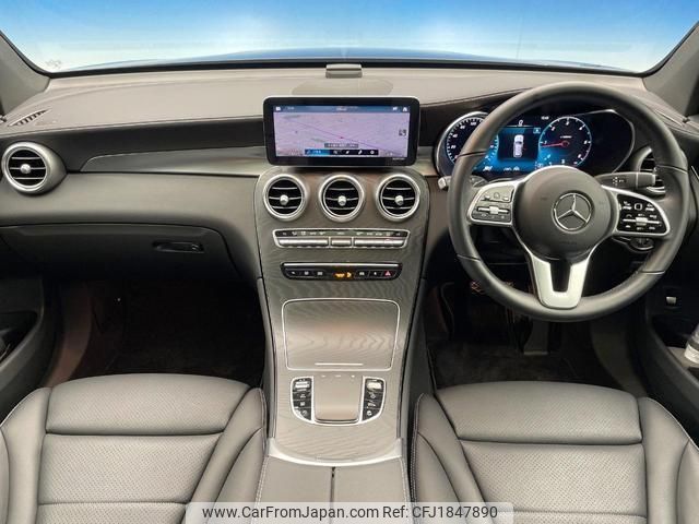 mercedes-benz glc-class 2022 CFJ1847890 image 2