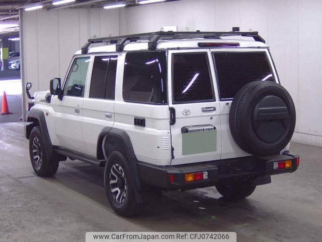 toyota landcruiser-70 2024 quick_quick_3DA-GDJ76W_GDJ76-1001739 image 2