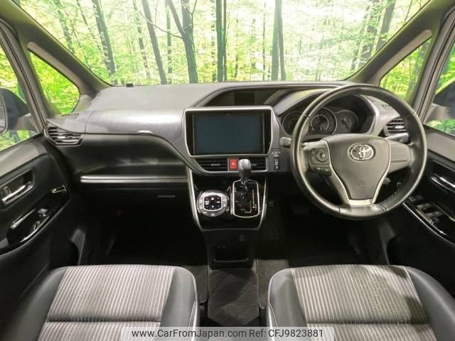 toyota voxy 2018 -TOYOTA--Voxy DBA-ZRR80W--ZRR80-0437243---TOYOTA--Voxy DBA-ZRR80W--ZRR80-0437243- image 2