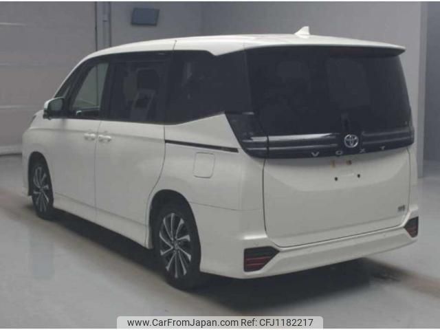 toyota voxy 2022 quick_quick_6AA-ZWR90W_0049451 image 2