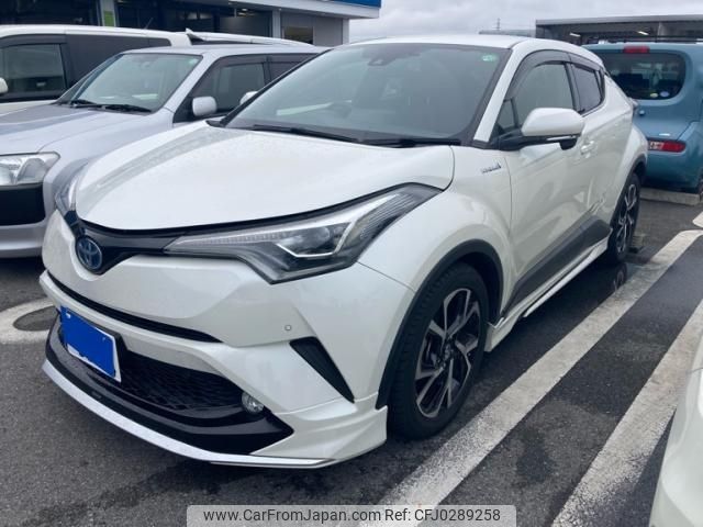 toyota c-hr 2017 -TOYOTA--C-HR DAA-ZYX10--ZYX10-2050797---TOYOTA--C-HR DAA-ZYX10--ZYX10-2050797- image 1