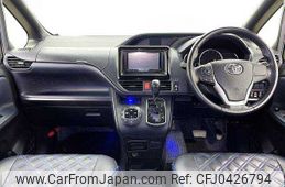 toyota noah 2014 504928-925829