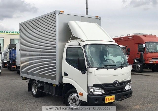 toyota toyoace 2017 REALMOTOR_N1023050411F-25 image 2