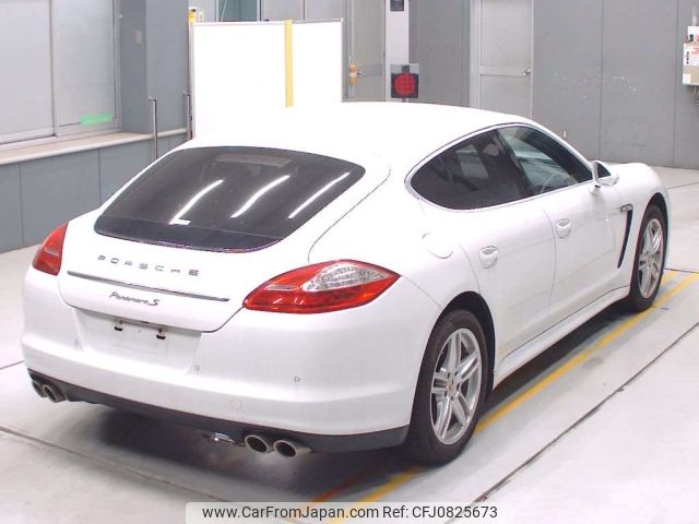 porsche panamera 2013 CFJ0825673 image 2