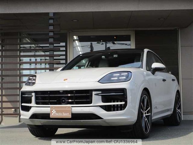 porsche cayenne 2024 250620120134 image 1