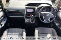 toyota voxy 2015 504928-925598