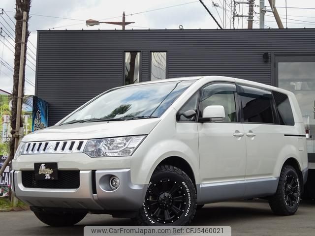 Used MITSUBISHI DELICA D5 2015/Aug CV2W1001130 in good condition for sale
