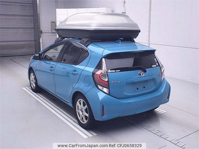 toyota aqua 2017 -TOYOTA--AQUA NHP10-6675751---TOYOTA--AQUA NHP10-6675751- image 2