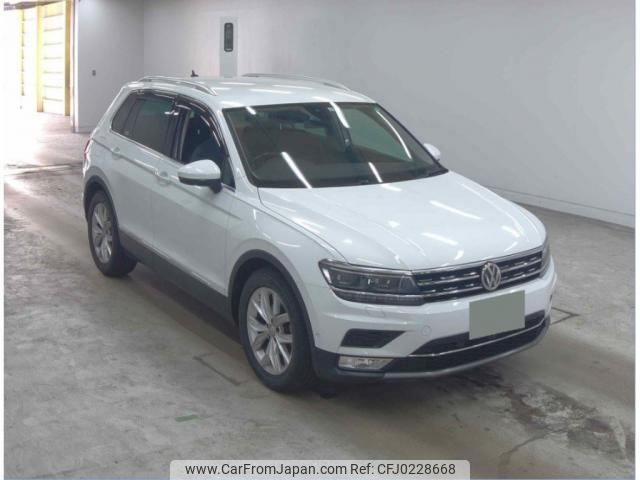 volkswagen tiguan 2017 quick_quick_ABA-5NCZE_WVGZZZ5N2HW854456 image 1