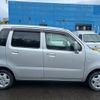 suzuki wagon-r 2002 GOO_JP_700090373030250510001 image 4