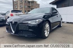 alfa-romeo alfa-romeo-others 2017 -ALFA ROMEO--Alfa Romeo Giulia-----832---ALFA ROMEO--Alfa Romeo Giulia-----832-