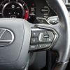 lexus lx 2022 25631902 image 33