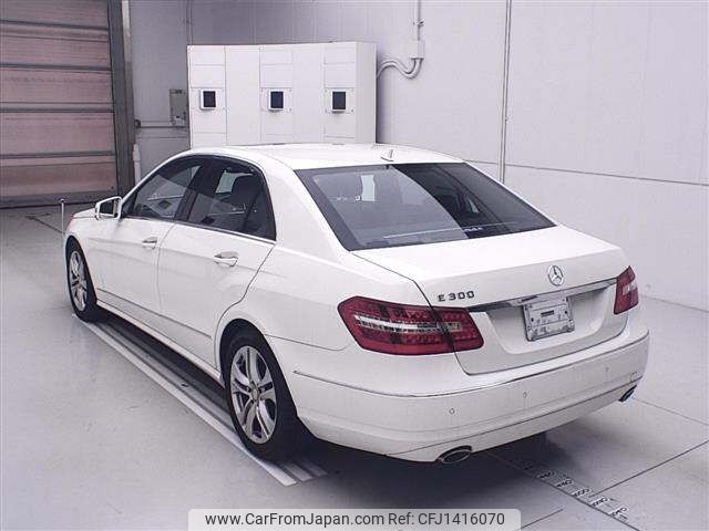 mercedes-benz e-class 2010 -MERCEDES-BENZ--Benz E Class 212054C--2A044832---MERCEDES-BENZ--Benz E Class 212054C--2A044832- image 2