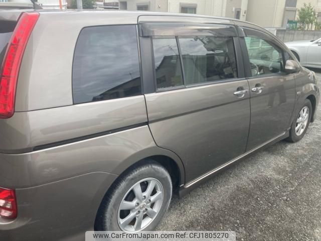 toyota isis 2009 CFJ1805270 image 2