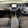 toyota crown 2017 CFJ1811305 image 2