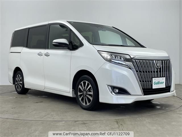 toyota esquire 2018 CFJ1122709 image 1