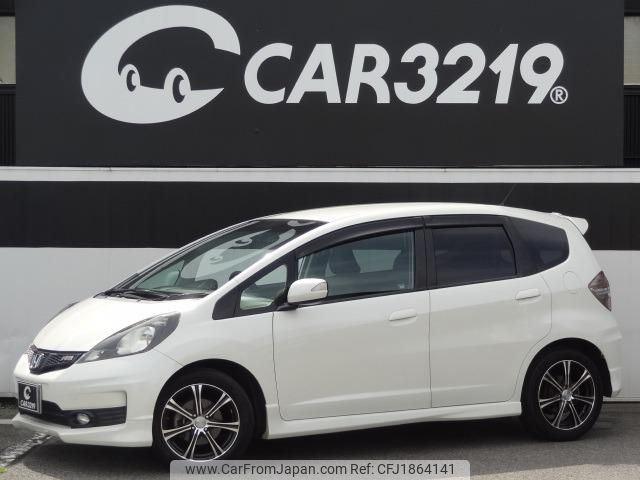 honda fit 2011 CFJ1864141 image 1