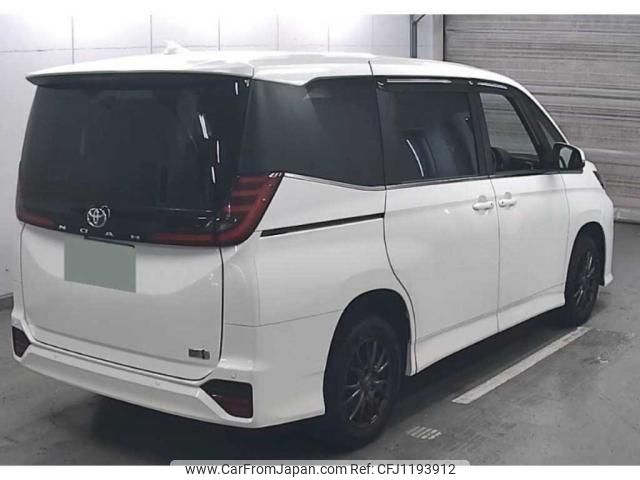 toyota noah 2023 quick_quick_6AA-ZWR95W_0027172 image 2